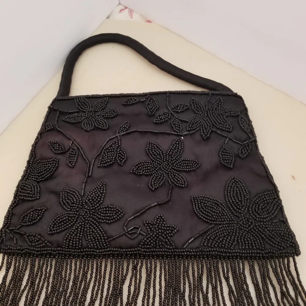 Elegant Black Beaded Handbag - Picture 3 of 3